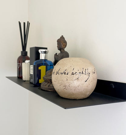 Frankie - Streamlined Metal Shelf